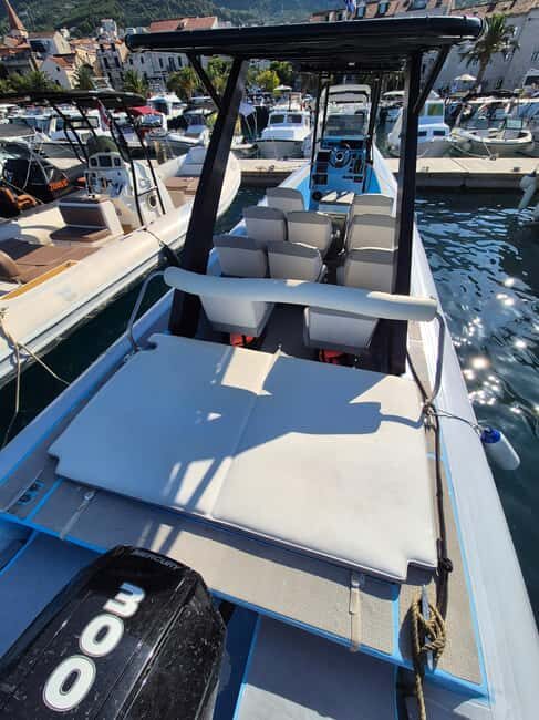 Makarska: 3 island, Golden Horn, Cave, Cliffs, Lagoon, Jelsa - The Value of This Tour