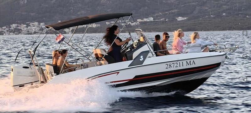 Makarska: 3-Island Speedboat Golden Horn & Blue Lagoon Tour - Who Should Consider This Tour?