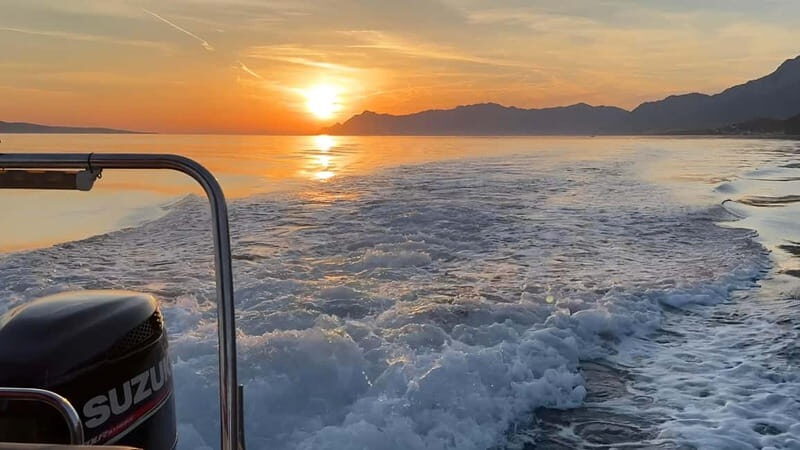 Makarska: Speedboat Sunset Tour to hidden bay on island Bra - Key Points