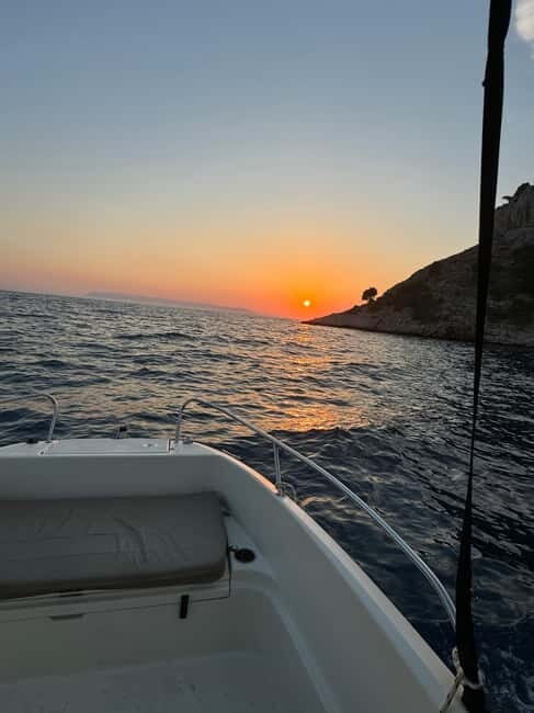 Makarska: Sunset private boat tour from Makarska - Key Points