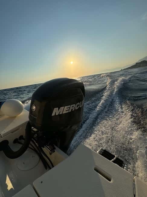 Makarska: Sunset private or group boat tour from Makarska - Who This Tour Is Perfect For