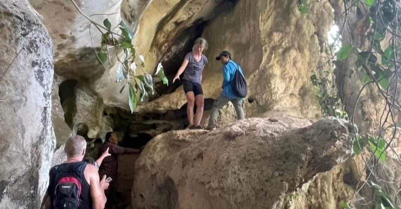 Makassar: Heritage and Cultural Tour - Included Services