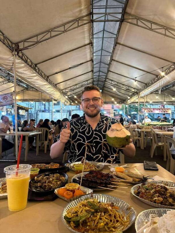 Makati Street food Tour, End with a Rooftop City View - Key Points
