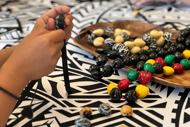 Make a Kukui Nut Bracelet on Maui - Meeting and End Points