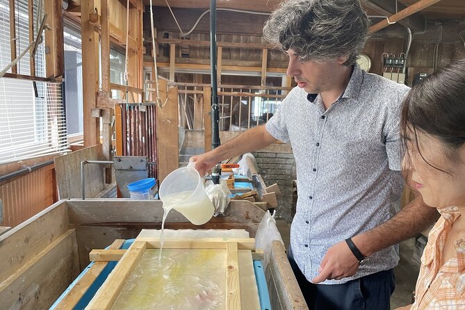 Make Traditional Tosa Washi Paper Using a Recycling Technique - Good To Know