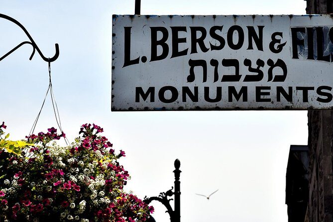 Making Their Mark: Montreal Jewish History Walking Tour - Who Will Love This Tour?