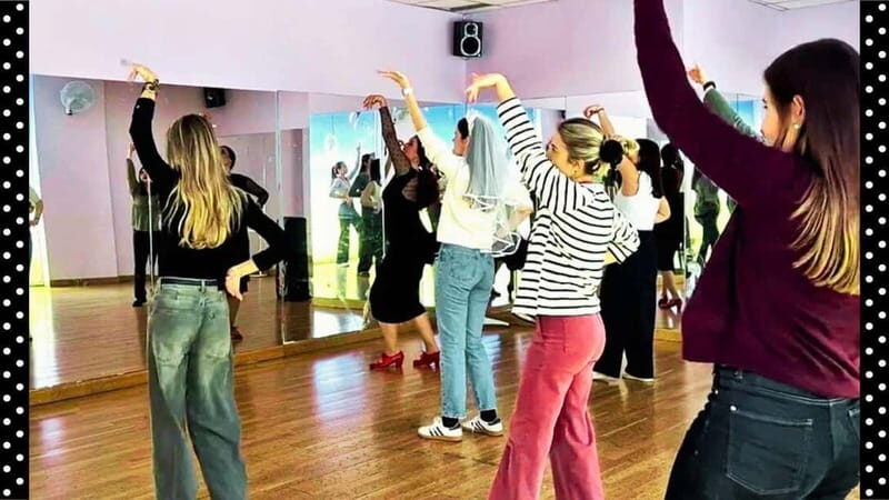Málaga, Benalmádena, Arroyo de la Miel: Flamenco Dance Class - The Social, Casual Approach