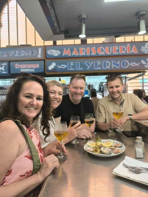 Málaga: City Highlights and Tapas Tasting Tour - Food and Drink: Tasting Málaga