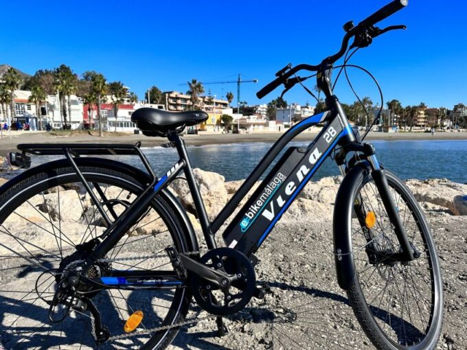 Málaga E-Bike Tour With Full Day Rental - Discovering Vibrant Spots in Málaga