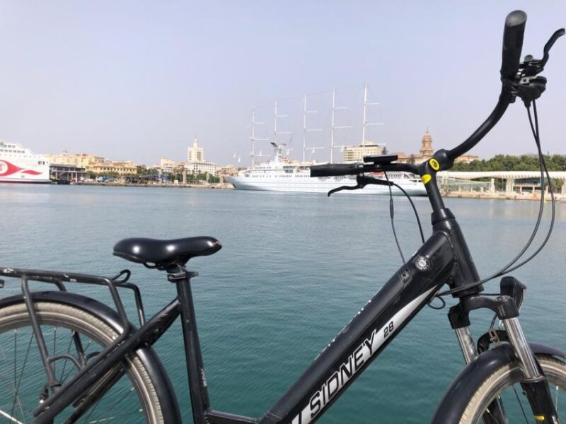 Malaga: Electric Bike Rental - Equipment and Safety