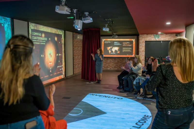 Málaga: Flamenco Course 4pm + 1-Hour Show, 3 Tapas and Drink - Booking and Cancellation Policy