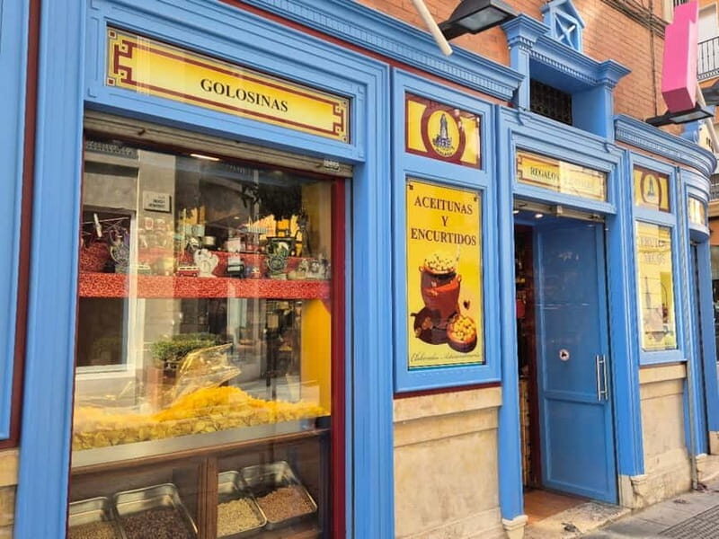 Málaga: Highlights Walking Tour with Drinks and Tapas - Who Should Consider This Tour?