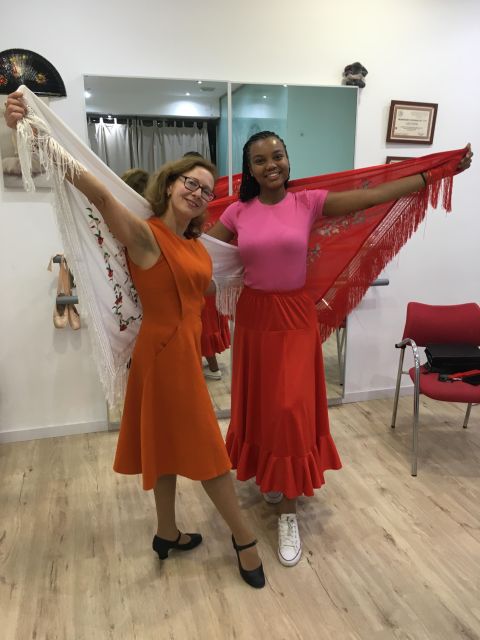 Málaga: Learn to Dance Flamenco Rumba in 45 Minutes - Accessibilité and Suitability