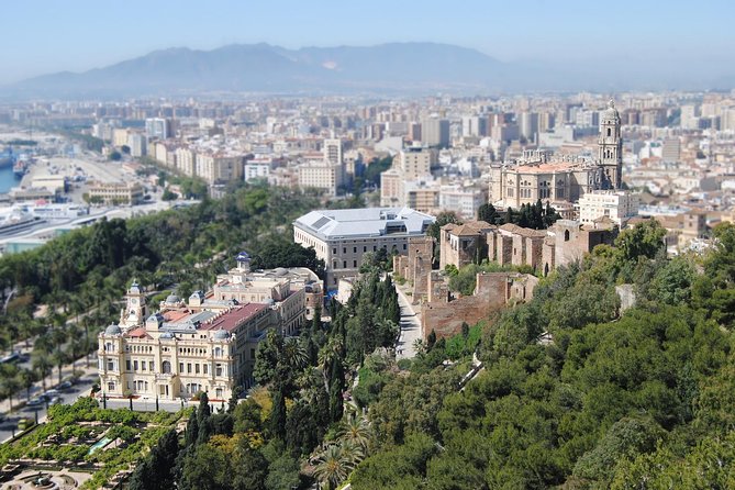 Malaga Monuments Private Walking Tour - Tour Overview