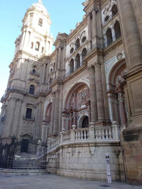 Malaga: old town walking tour & flamenco show - Overall Value and Who Should Consider This Tour