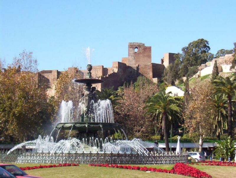 Malaga: Private History & Highlights Walking Tour - Key Points