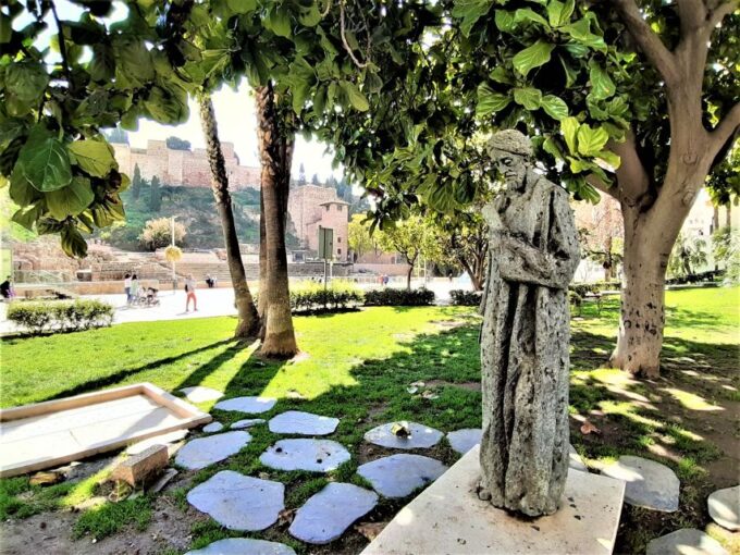 Malaga: Private Walking Tour - Exploring Historical Landmarks
