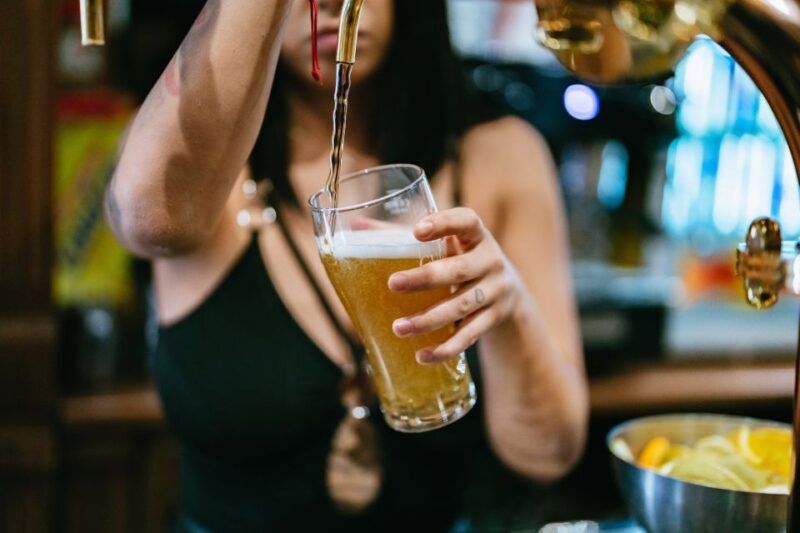 Malaga: Pubs and Clubs Crawl - Group Size and Arrival