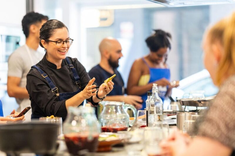 Málaga: Spanish Cooking Workshop With Paella and Sangria - Customer Feedback