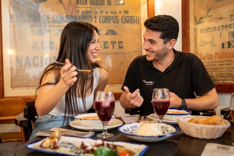 Málaga: Tapas, Wine & Rooftops Small Group Food Tour - Customer Reviews