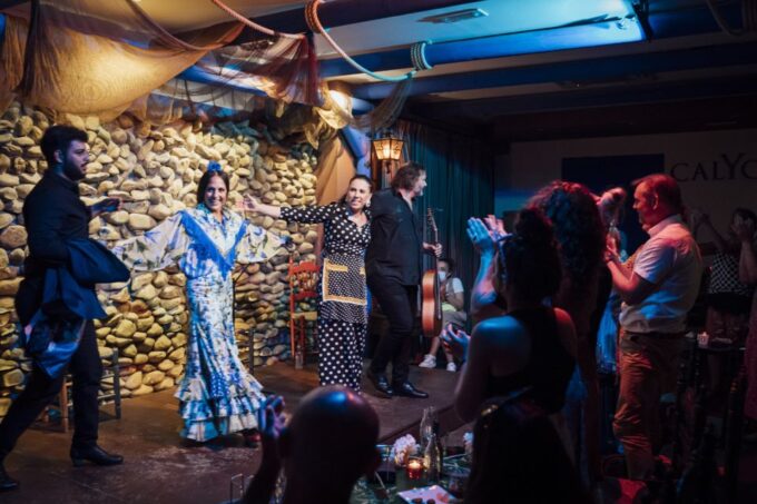 Malaga: The Loud Rooster Flamenco Show Admission Ticket - Captivating Performance Highlights