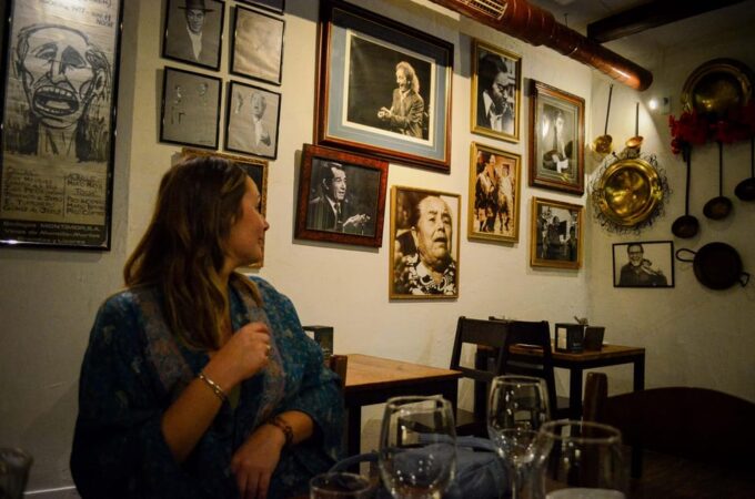 Málaga: Wine & Tapas Tour - Exploring Málagas Historical Taverns