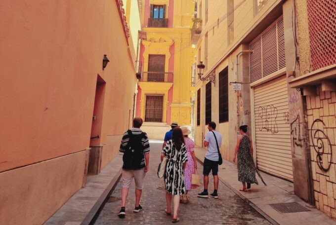 Málaga: Wine & Tapas Tour - Discovering Local Wines and Sherry