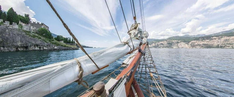 Malcesine: Golden Sunset Cruise with Food, Drinks & Music - Exploring the Experience in Detail