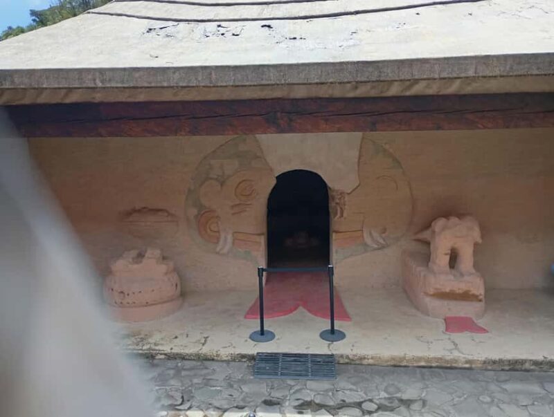 Malinalco Guided Tour with Market Visit - Key Points