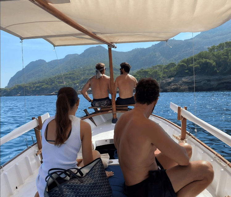 Mallorca: Alcudia: Private Boat Tour With Snorkel - Starting Location and Meeting Point