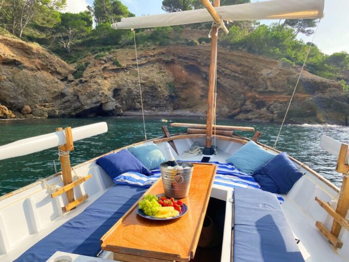 Mallorca: Alcudia: Private Boat Tour With Snorkel - What to Bring