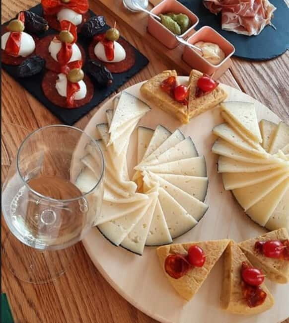 Mallorca: Bodega & Olives Minibustour with wine/oil tasting - The Value of This Experience