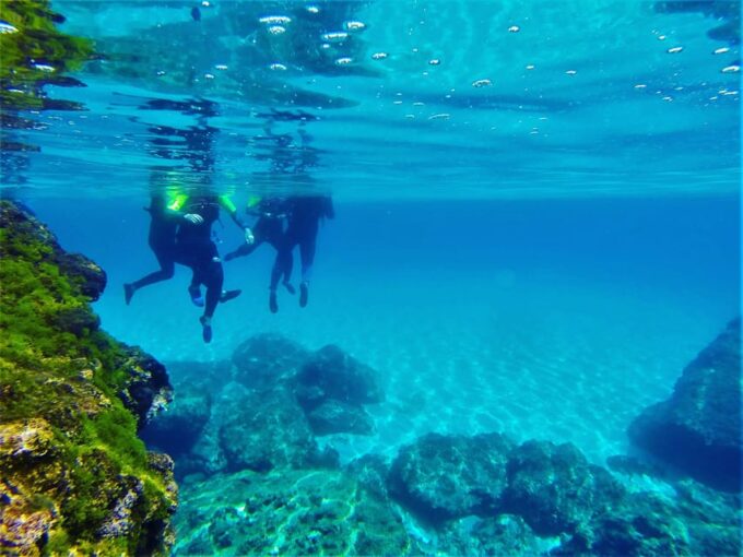 Mallorca: Cala Romántica Cliff Hike and Sea Cave Tour - Meeting Point and Important Information