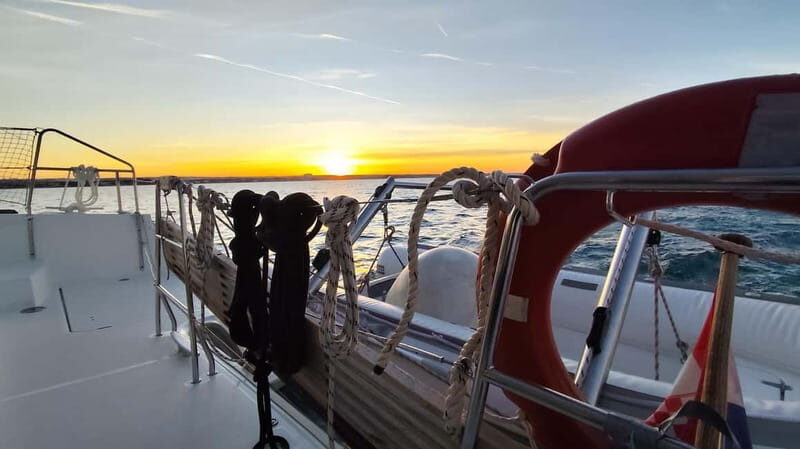 Mallorca: Catamaran Boat Tour with Tapas - An Authentic Mallorca Experience on the Water