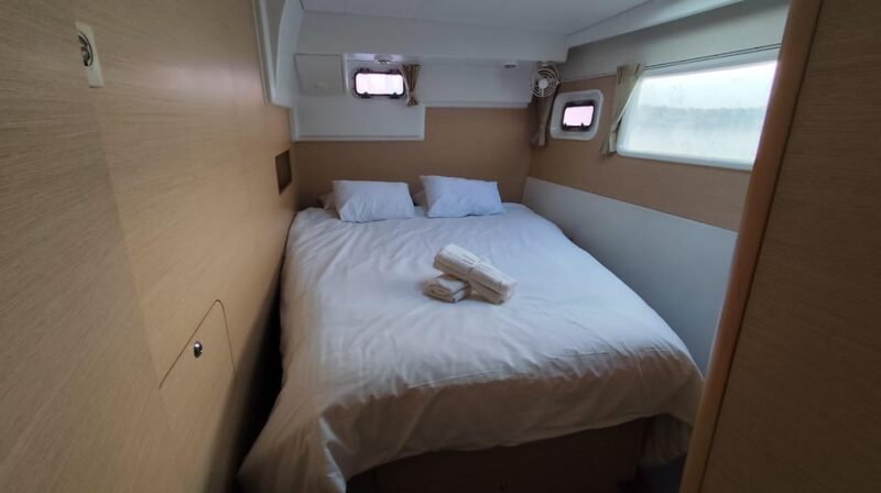 Mallorca: Catamaran Boat Tour With Tapas - Tour Highlights and Activities