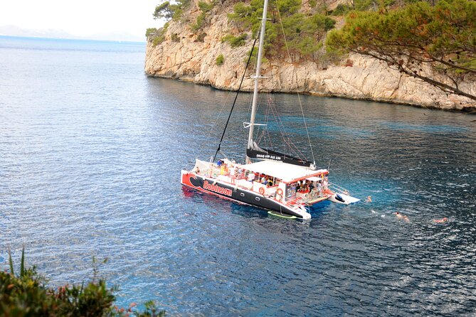 Mallorca Catamaran Tour in the Bay of Pollensa - Tour Changes and Group Size