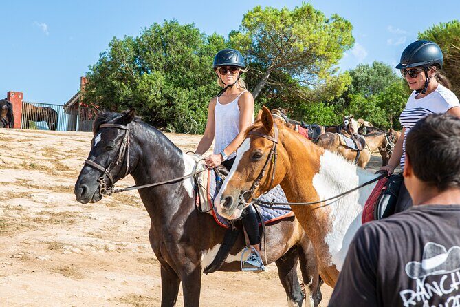 Mallorca Evening Tour: Horseback Riding, Dinner and Dance - Getting There and First Impressions