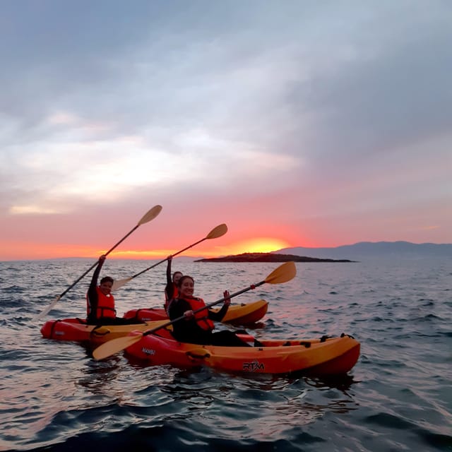 Mallorca: Kayak Sunset Tour From Can Pastilla Beach - Tour Guide Expertise
