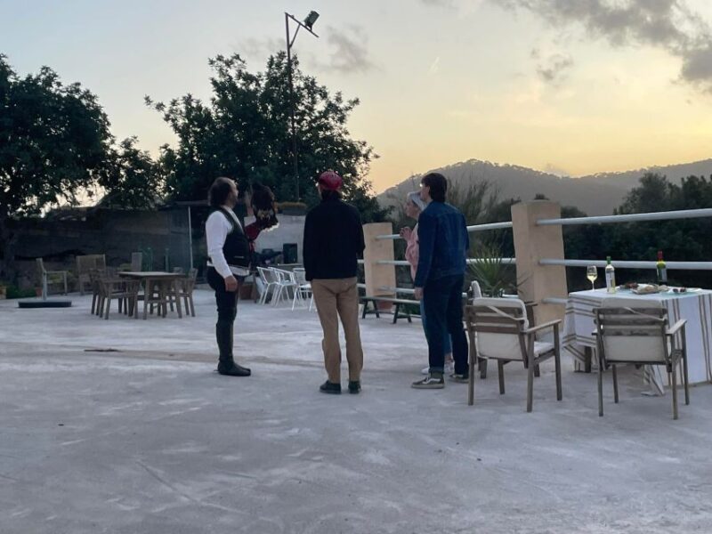 Mallorca: Mallorca`s Sunset & Spanish Riding School Show - Trail Ride