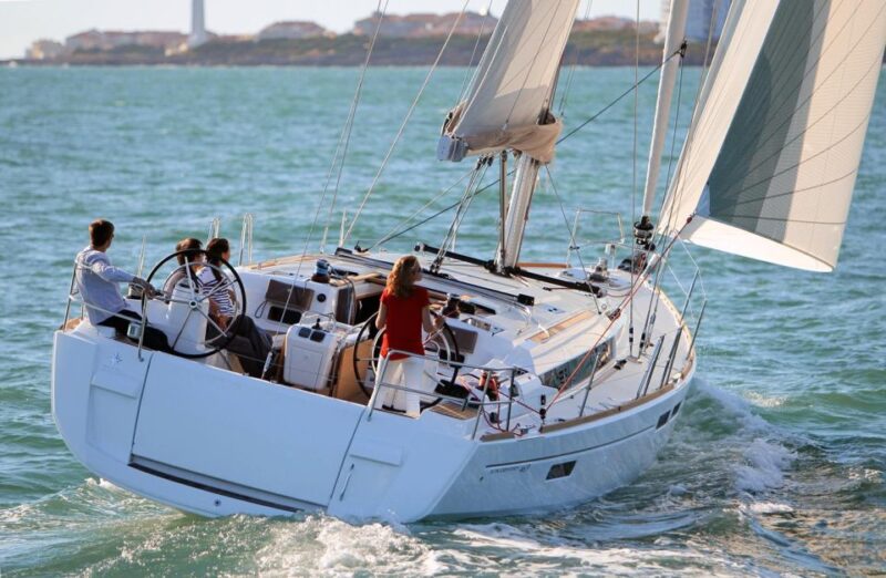 Mallorca: Private Sunset Cruise on a Sailing Yacht - Meeting Point and Essentials
