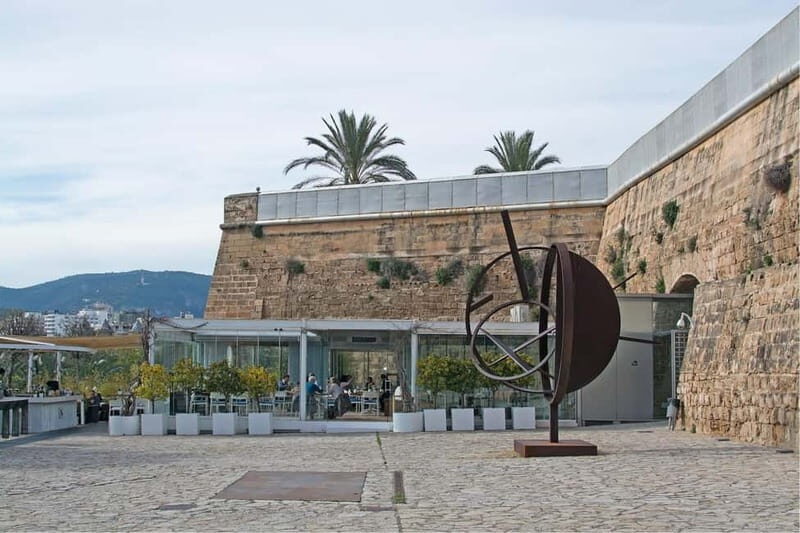 Mallorca: Private Tour with Ensaïmada & Fast Cathedral Entry - Fast-Track Access to Palma Cathedral