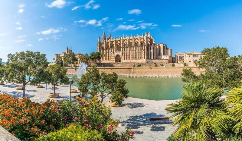 Mallorca: Private Tour with Ensaïmada & Fast Cathedral Entry - Authentic, Well-Organized, and Enjoyable