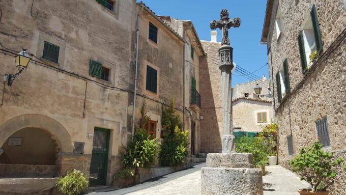 Mallorca: West Coast & Orange Valley Minibus Tour GERMAN GUIDE - Important Information
