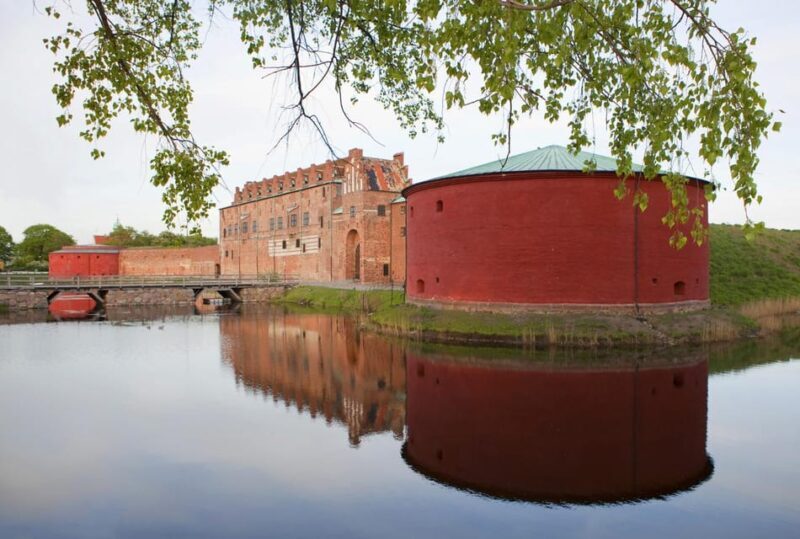 Malmö: Sightseeing and Landmarks tour by bike - The Sum Up