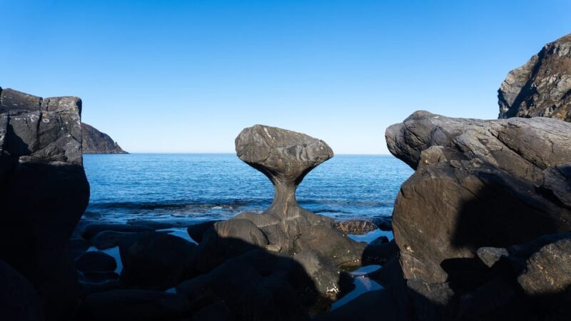 Måløy: Kannesteinen and Colorful Village Tour - Key Points