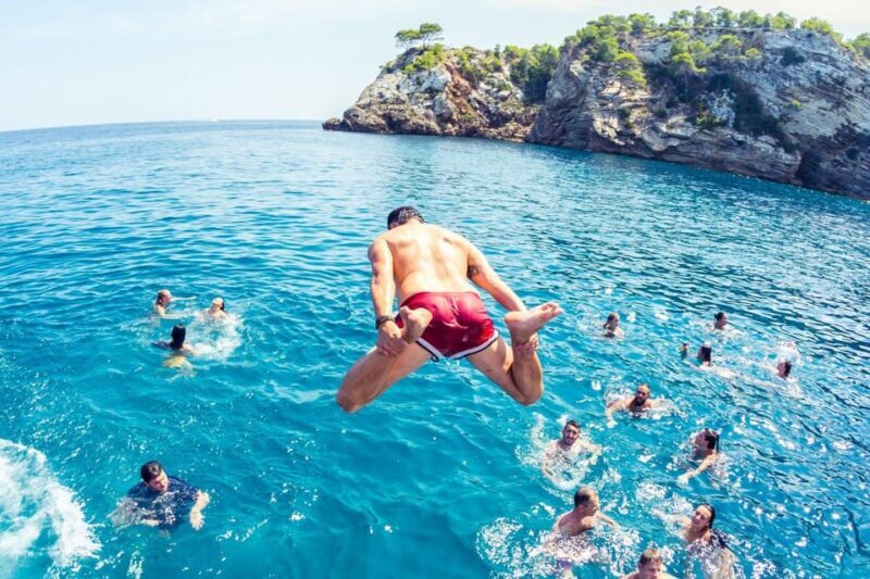 Malta: Boat Party + Watersport+ Comino+ OpenBar ALL INCLUDED - An In-Depth Look at the Malta Boat Party Experience