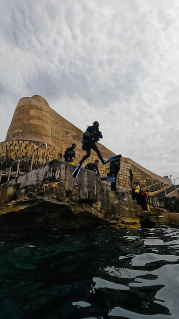Malta: Discover Scuba Diving in crystal clear waters - An Introduction to Malta’s Discover Scuba Tour