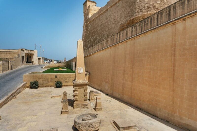 Malta: Gozo & Comino Islands, Blue Lagoon & Seacaves Tour - The Practical Side: Timing, Transportation, and Weather