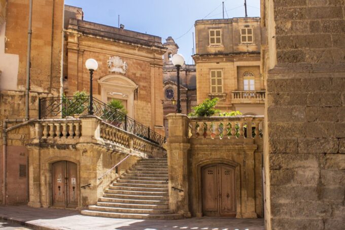 Malta: Hop-On Hop-Off Bus Tours - Audio Guide Options
