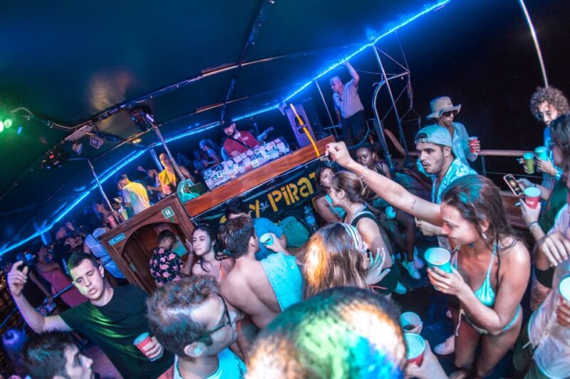 Malta: Lazy Pirate Boat Party With Drinks & Food - Customer Reviews and Ratings